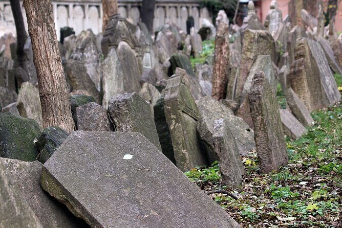 Scary Prague Walking Tour - Practical Tips for Travelers
