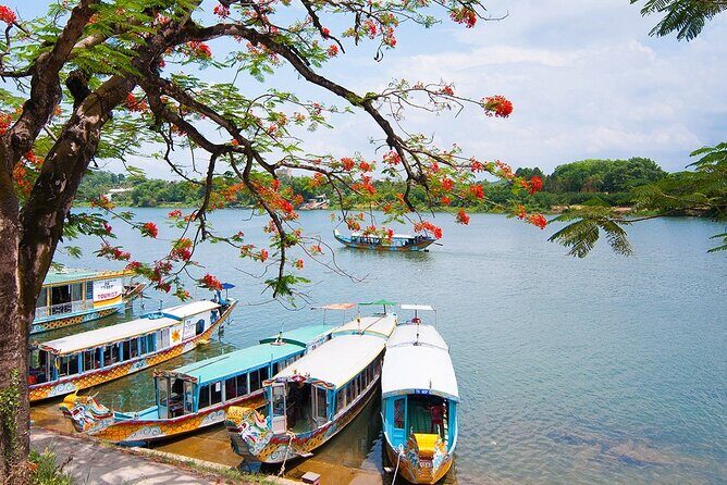Scenic Dragon Boat Trip On Perfume River - Hue City - Key Points