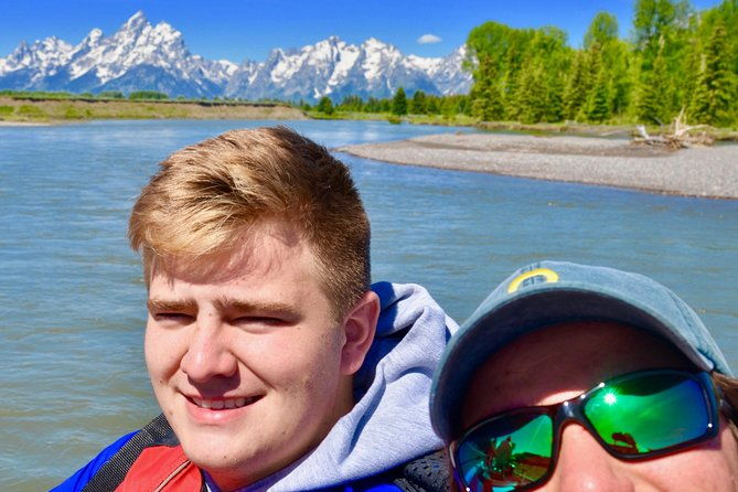 scenic-float-trip-in-grand-teton-national-park-jackson-hole