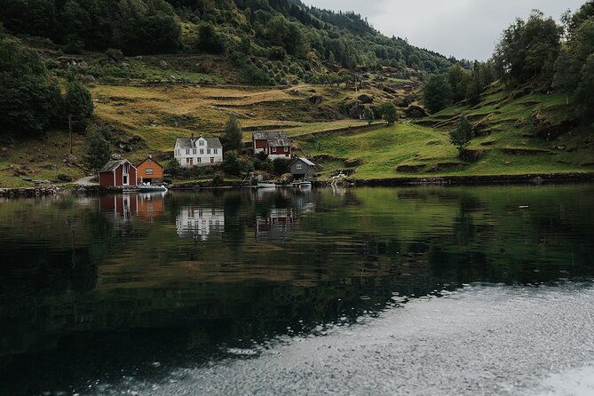 scenic-hardangerfjord-fyksesund-rib-adventure-from-norheimsund