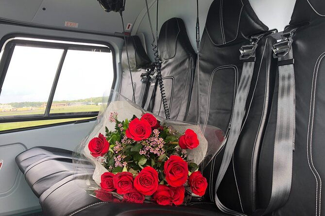 scenic-lakeside-proposal-with-luxury-helicopter-from-nyc