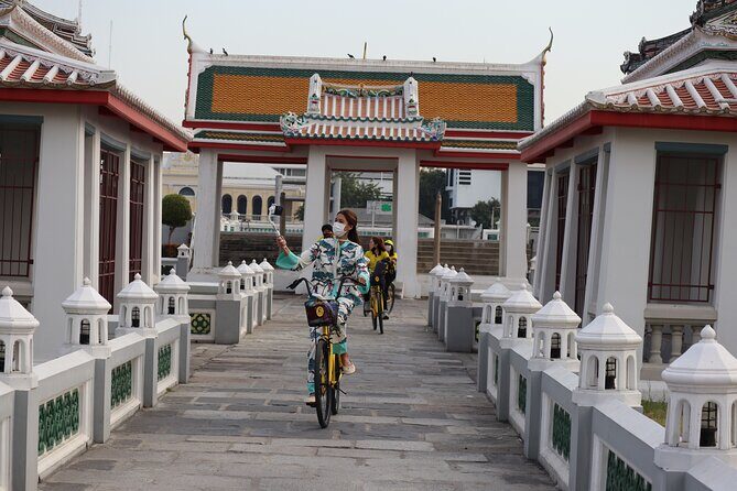 Scenic Real Bangkok Cycling Adventure Chinatown and Thonburi - Who Would Love This Tour?