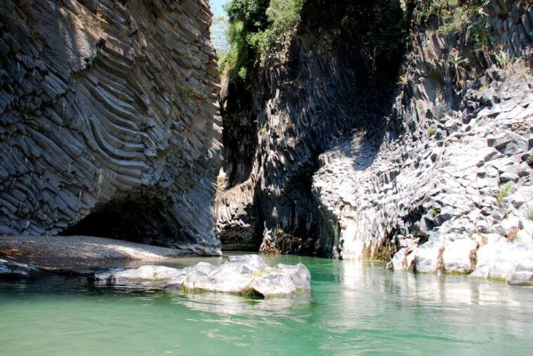 scenic-tour-of-etna-foot-hills-and-alcantara-gorges