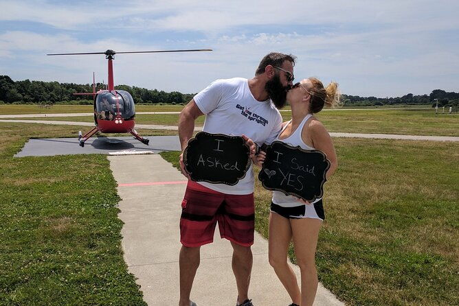 scenic-tour-of-newport-ri-by-helicopter-3-person-mansion-tour-2