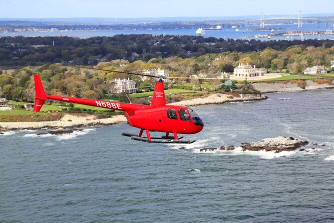 scenic-tour-of-newport-ri-by-helicopter-3-person-mansion-tour