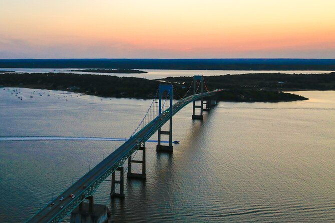 scenic-tour-of-newport-ri-by-helicopter-3-person-mansion-tour