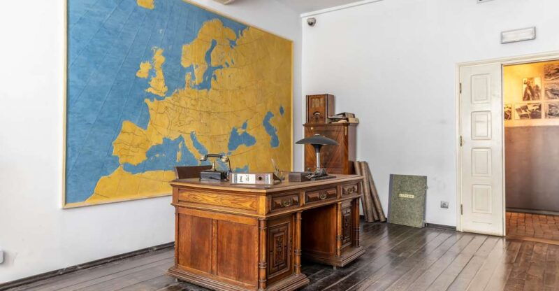 schindlers-factory-plaszow-camp-guided-tour
