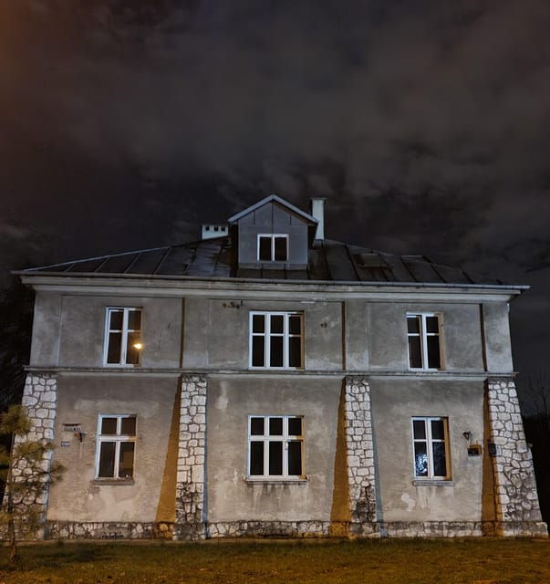 schindlers-list-tour-by-evening