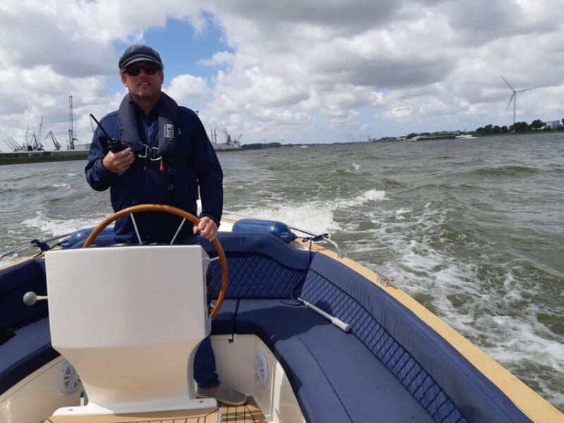schipluiden-private-boat-tour-to-rotterdam