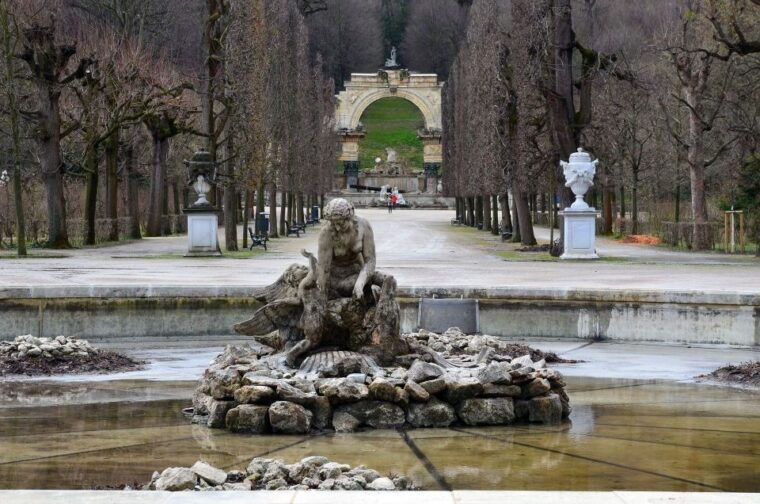 schonbrunn-palace-gardens-tour