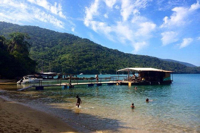 schooner-shuttle-to-lopes-mendes-from-vila-do-abraao