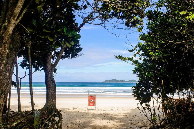 schooner-shuttle-to-lopes-mendes-from-vila-do-abraao