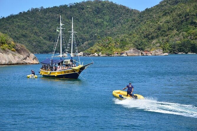 schooner-tour-with-lunch-on-board-by-paraty-tours
