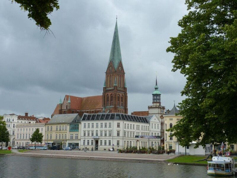 schwerin-private-guided-walking-tour
