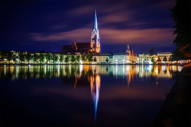 Schwerin - Private Tour of the Castle Exteriors & Cathedral - A Walk Through Schwerin’s Most Photogenic Spots