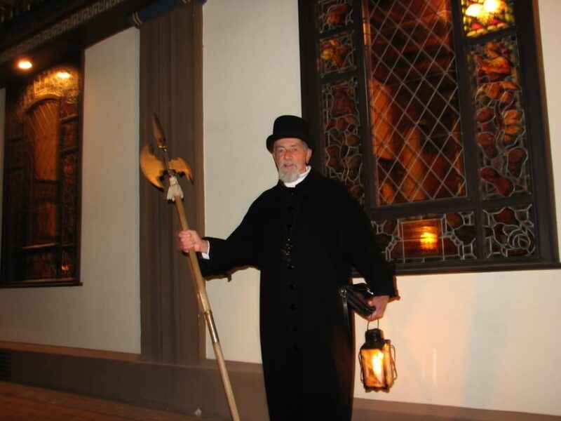 schwerin-tour-with-the-night-watchman