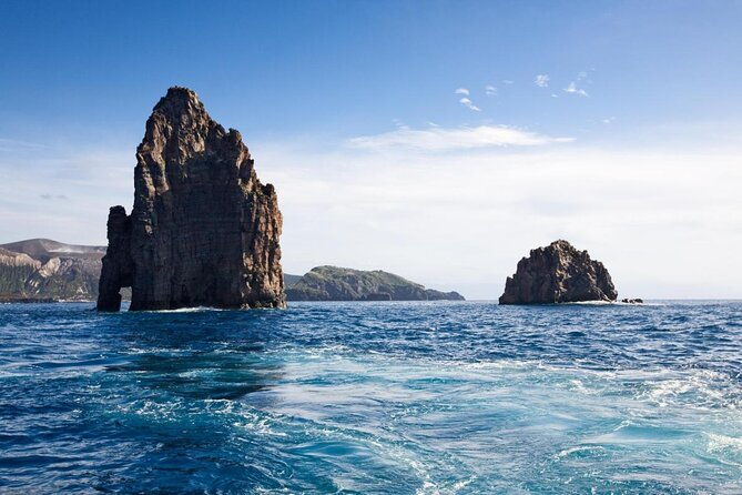 sciara-del-fuoco-from-the-sea-night-tour-small-group-2