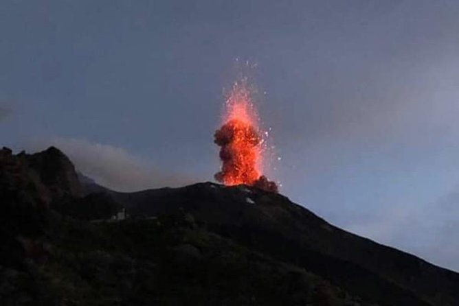sciara-del-fuoco-from-the-sea-night-tour-small-group-2
