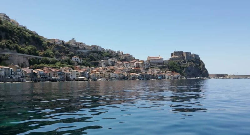 Scilla Aperitivo al tramonto in barca - Exploring the “Scilla Aperitivo al Tramonto in Barca”: A Sunset Boat Tour in Calabria