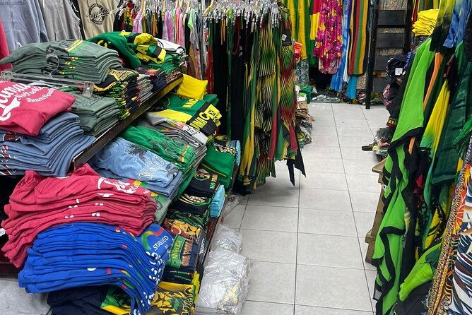 scuba-diving-and-shopping-on-the-hipstrip