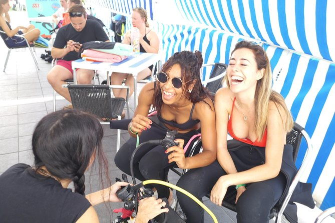 scuba-diving-beginners-session-in-costa-adeje