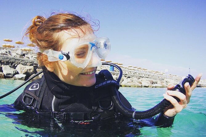 scuba-diving-experience-for-beginners-in-gran-canaria