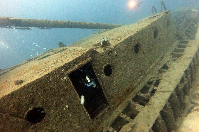 scuba-diving-for-certified-divers-in-costa-adeje