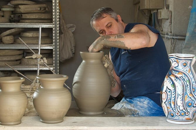 Sculpture Clay modeling class in Florence - Who Will Enjoy This Experience?