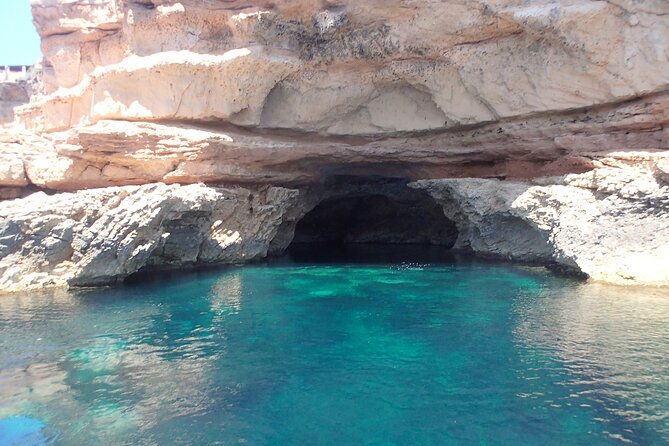 sea-caves-snorkeling-and-beaches-paddle-boarding-tour