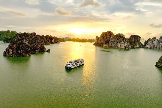 Sea Coral Luxury Escape Lan Ha Bay Overnight Cruise - Exploring the Sea Coral Luxury Escape Lan Ha Bay Overnight Cruise
