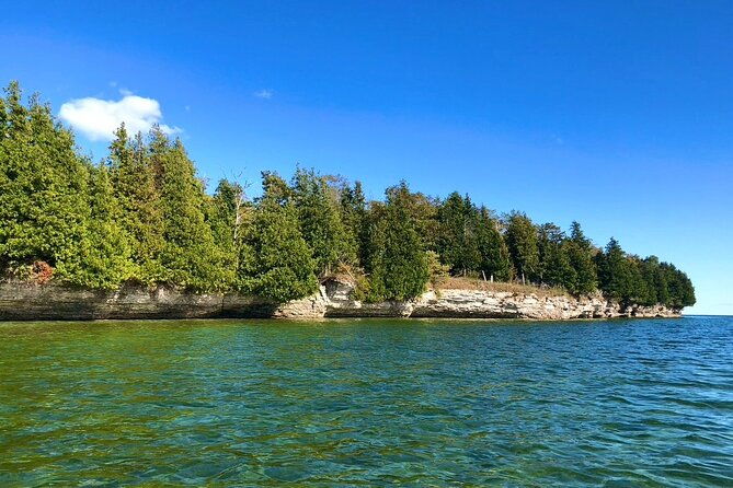sea-kayaking-in-door-county-wisconsin