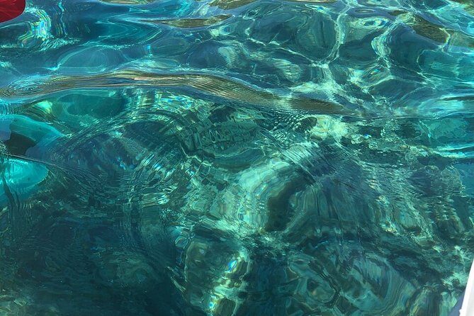 Sea kayaking in the heart of the Ramatuelle Nature Reserve - Group Size, Duration, and Practical Considerations
