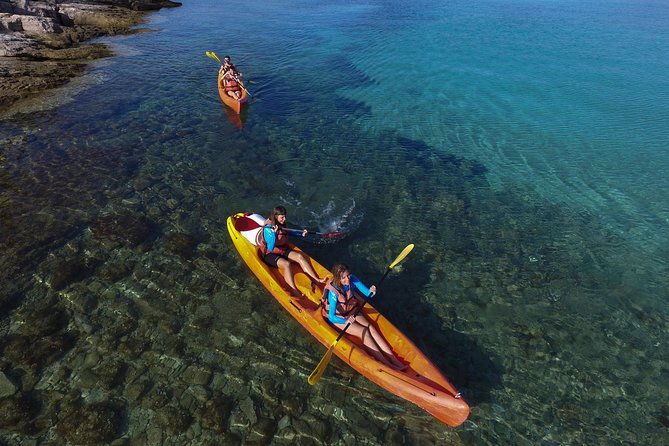 sea-kayaking-postira-lovrecina-st-lovre-archaeological-site