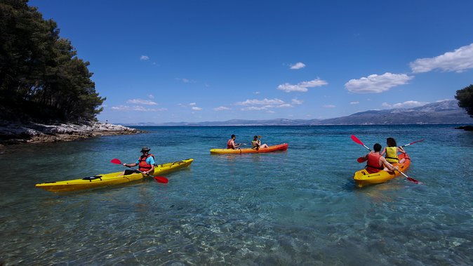 sea-kayaking-postira-lovrecina-st-lovre-archaeological-site