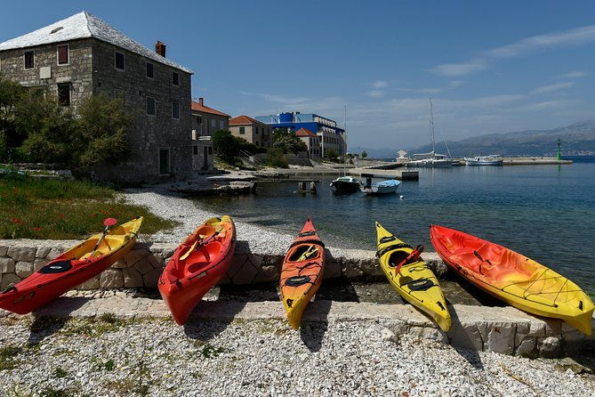 sea-kayaking-postira-lovrecina-st-lovre-archaeological-site