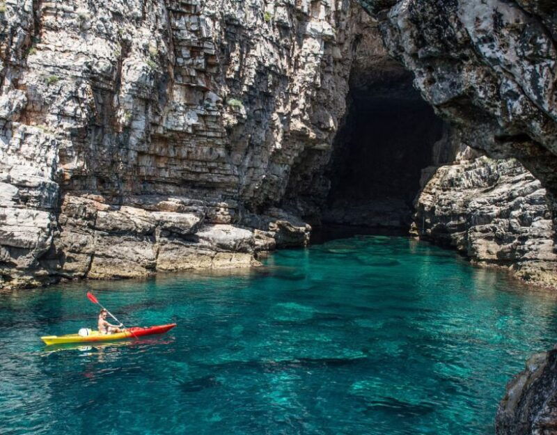 sea-kayaking