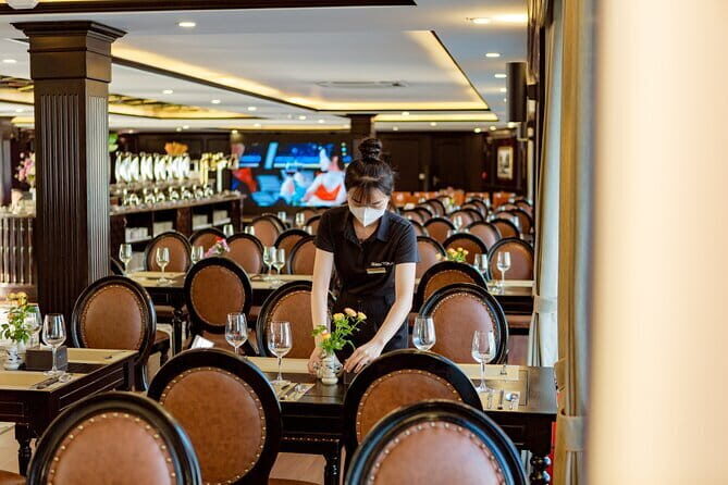 Sea Octopus Cruise - Luxury Day Tour into Halong Bay - What to Expect from the Sea Octopus Cruise