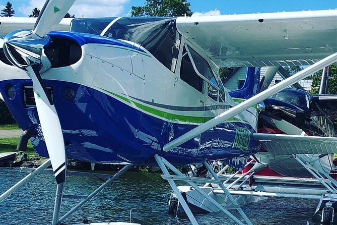 seaplane-fly-dine-rangeley-maine