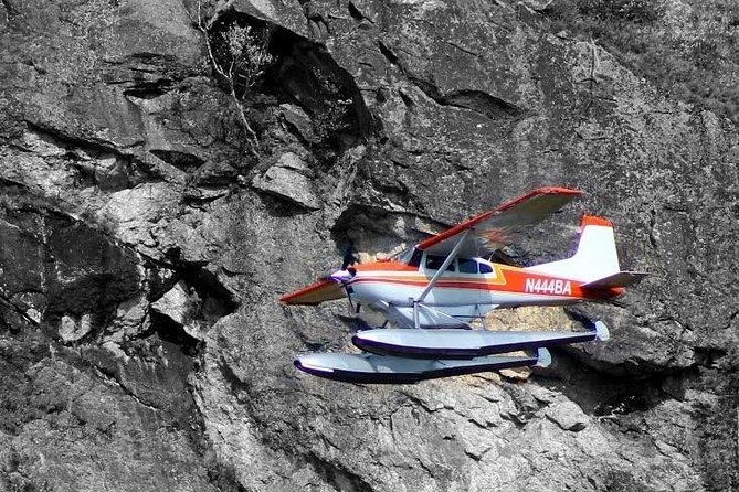 seaplane-fly-dine-rangeley-maine