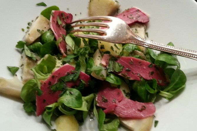 seasonal-french-lunch-and-small-group-tour-of-montmartre