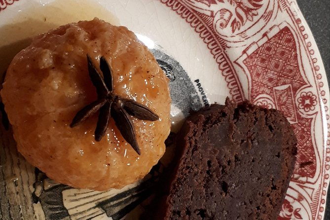 seasonal-french-lunch-and-small-group-tour-of-montmartre