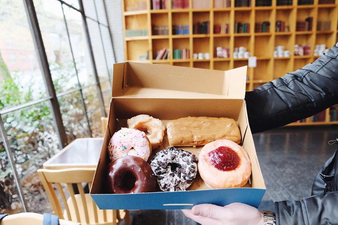 seattle-delicious-donut-adventure-walking-food-tour