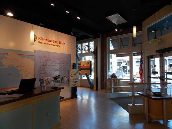 seattle-historical-downtown-exploration-game-and-tour