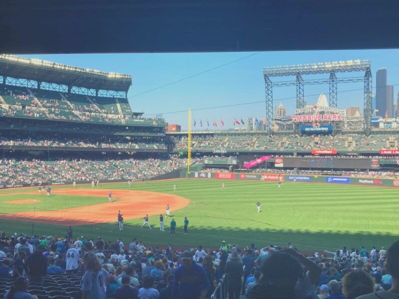 seattle-seattle-mariners-baseball-game-at-t-mobile-park