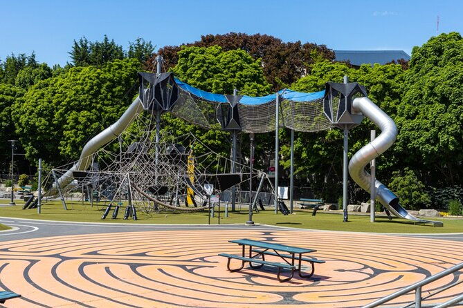 seattle-time-travel-exploration-game-and-tour