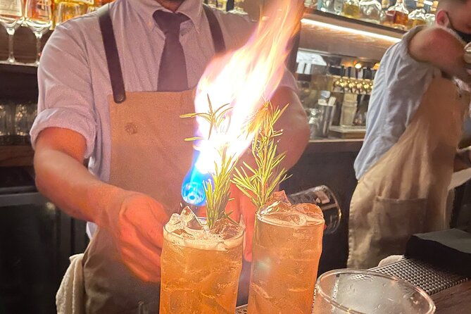 secret-bars-and-favorite-spots-walking-tour-in-philadelphia