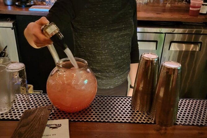 secret-bars-and-favorite-spots-walking-tour-in-philadelphia