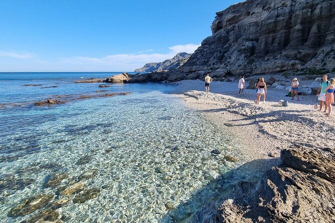 secret-beaches-and-coastal-tour-by-land