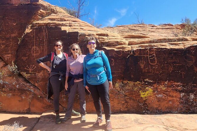 secret-petroglyphs-hike-adventure