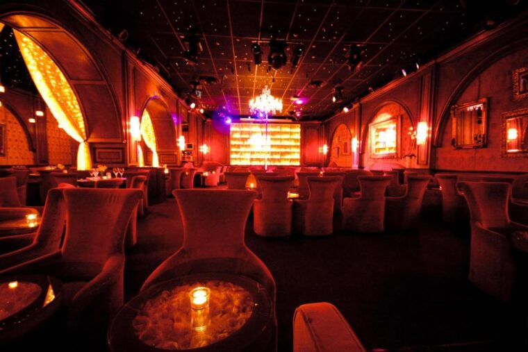 secret-square-paris-parisian-strip-tease-cabaret-ticket